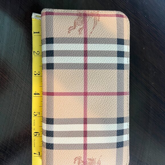 Burberry Haymarket Check Zip Around Wallet (SHF-T4rgfq) - Picture 5 of 6